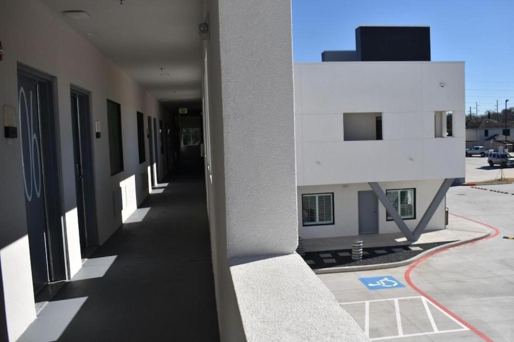 Hotel Bella Jersey Village Dış mekan fotoğraf