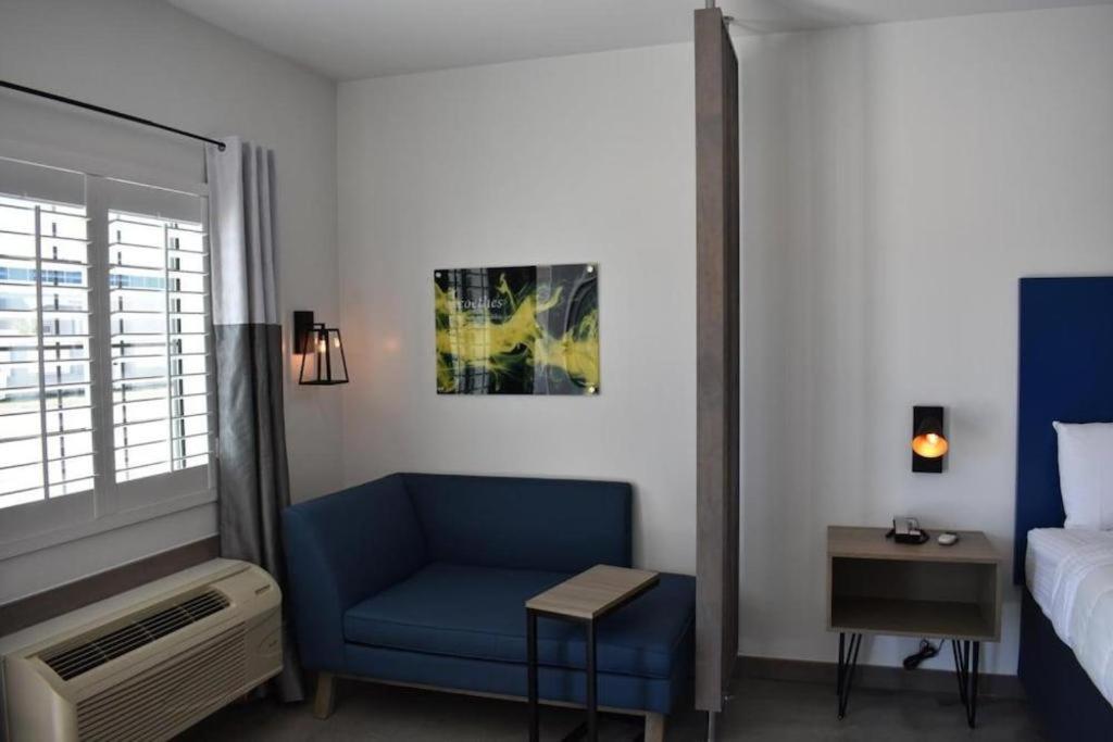 Hotel Bella Jersey Village Dış mekan fotoğraf